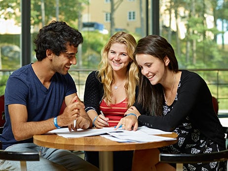 IB-Students-revising-the-the-Lanterna-IB-Summer-Courses IB-Students-revising-the-the-Lanterna-IB-Summer-Courses